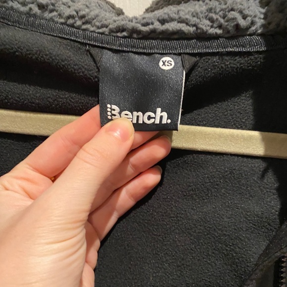 BENCH WATER-RESISTANT COAT - Picture 3 of 4